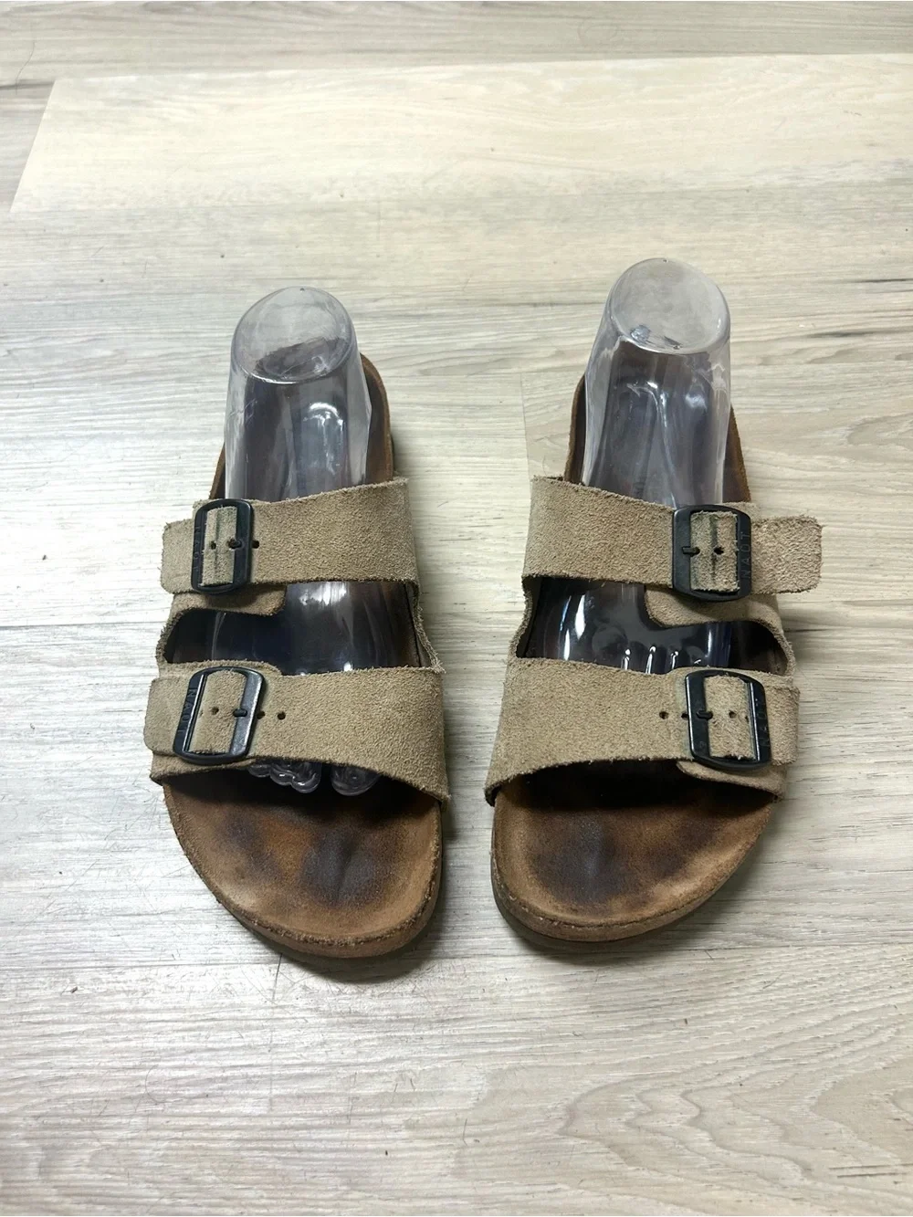Naot Men’s Sandals Sz US 11 EU 44 Beige Santa Barbara 2 Suede 2 Strap Slide